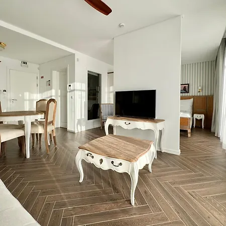 Ocean View Apartment *