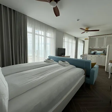 Ocean View Apartment *