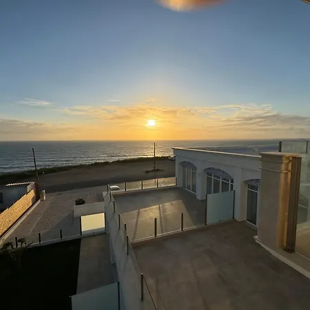 Ocean View Apartment *