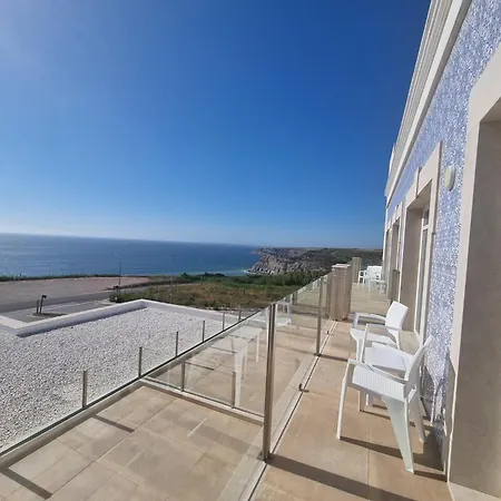 Ocean View דירה