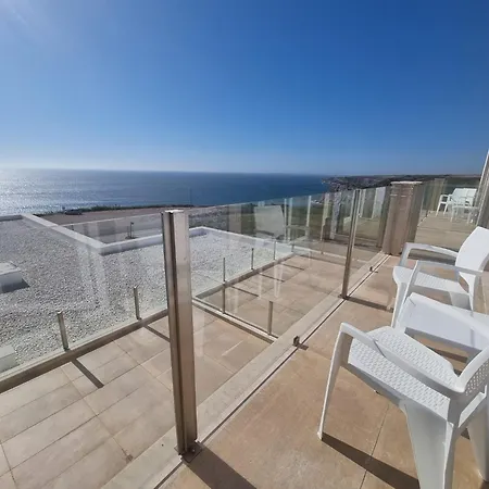 Ocean View * לוריניה